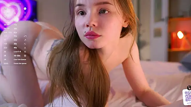 miss_miracle (F teen) - wet fingers deep in my tight pussy