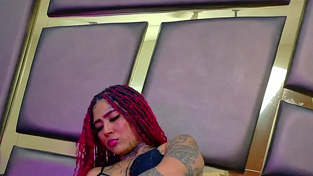 emilielake - EmilieLake's free webcam - UK Sex Cams