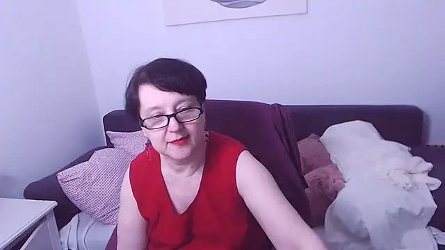 christarose (F mature) - dance monkey,naked