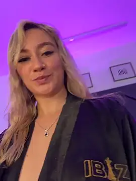 marydeniro (F young) - naked + control 2min 🔥🥵🥵🔥🥵🥵🔥🥵🥵