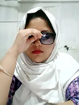 Webcam Model (Nusrat-N)  is live.Free join now!