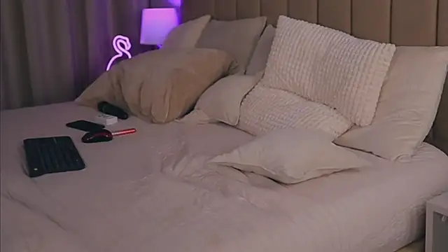 lolliesplash (F milf) - Totless