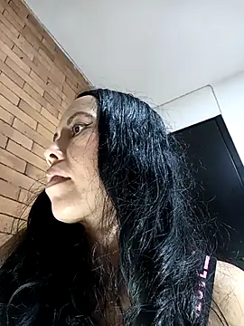 miaforever1 - MiaForever1's free webcam