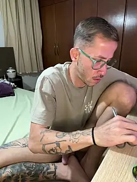 Lucasjandre's live cam