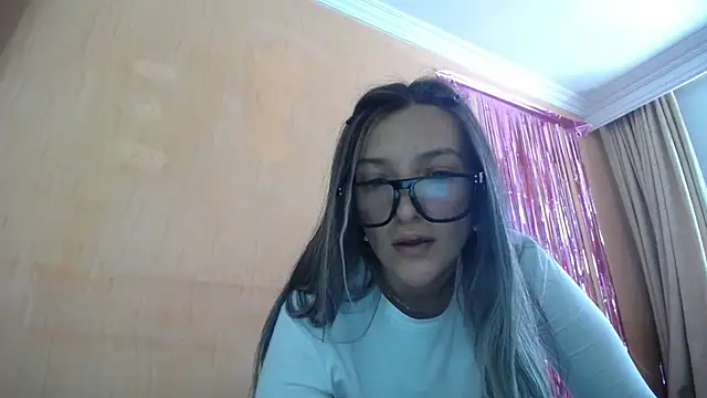 miss_lilieth - Miss_lilieth's free webcam