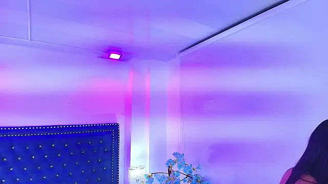 gabriela_milani - Gabriela_milani's free webcam