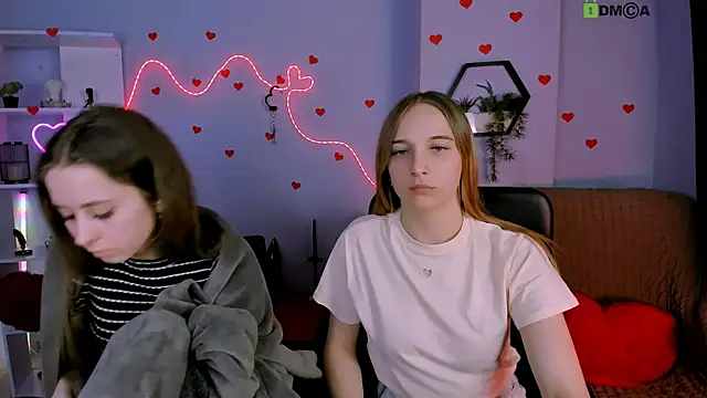 rebecca_smile - Rebecca_smile's free webcam