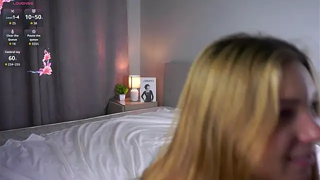 amparocilek (F teen) - Tease puss under panties