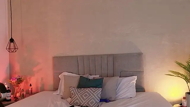 Live sex cam of sophie_rojas