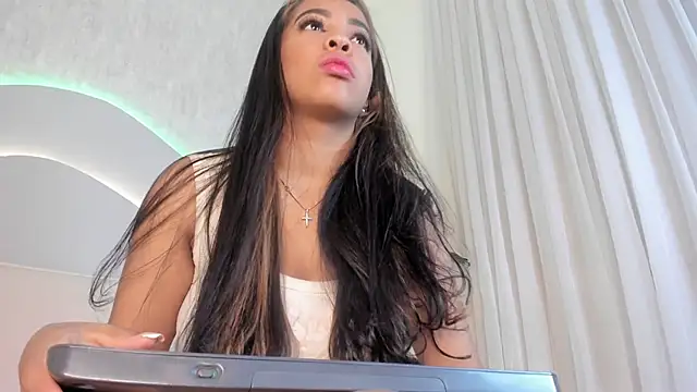 cannelasmith - CannelaSmith's free webcam