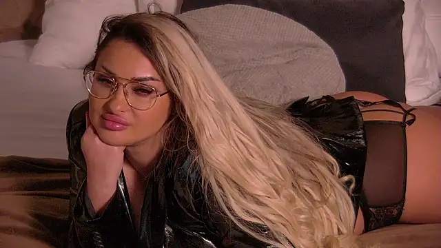 denisse_perry - Denisse_Perry's free webcam