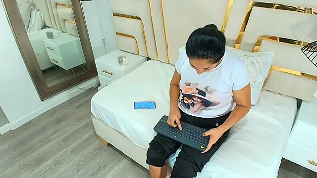 noelle_minx - Noelle_Minx's free webcam