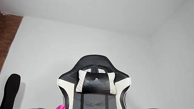 77Neferkitty77 webcam