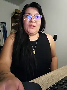 sakura_0505 - Sakura_0505's free webcam - UK Sex Cams