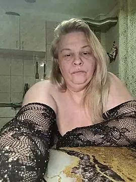 ariannamilf - AriannaMilf's free webcam - UK Sex Cams