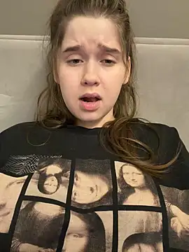 HornyGirlH live sex cam