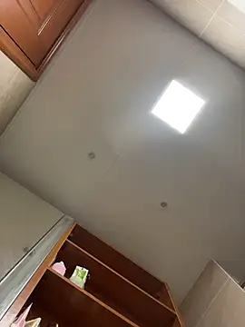 美女lucyxiaolulu在线直播