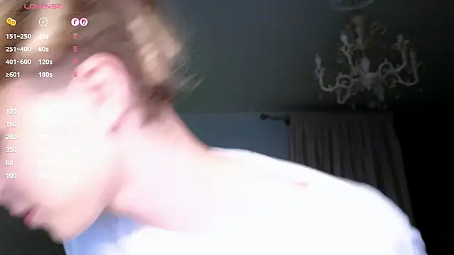 Kudi_Minnt live sex cam