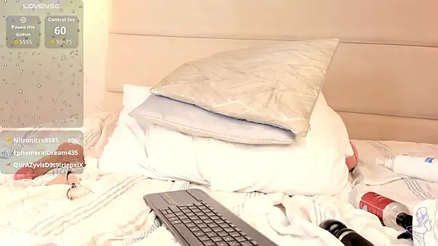 miablosoom (F teen) - SPANK MY ASS & FUCK ME IN DOGGY🐕