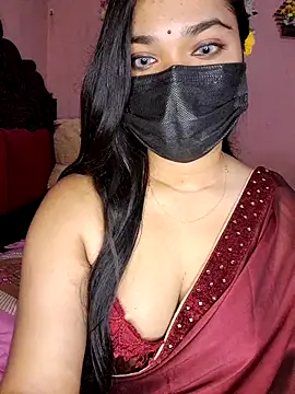 Webcam Model (ariya-03)  is live.Free join now!