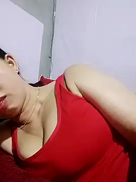 trieutrieu20 - TRIEUTRIEU20's free webcam - UK Sex Cams