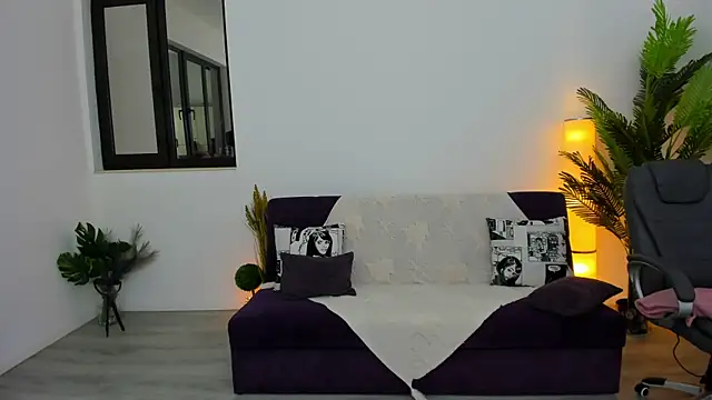 nicolle_lexxy - Nicolle_Lexxy's free webcam - UK Sex Cams