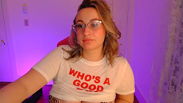 switchykitty - Switchykitty's free webcam - UK Sex Cams