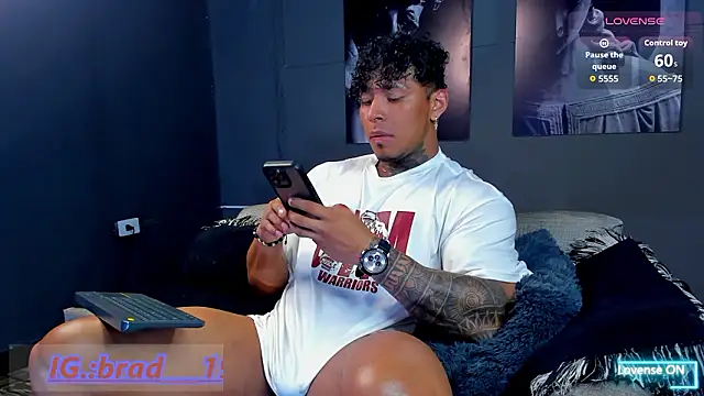 bradley_smith live sex cam