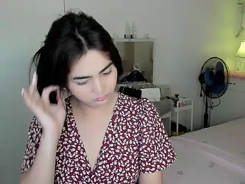 nica_doll (T teen) - cum goal