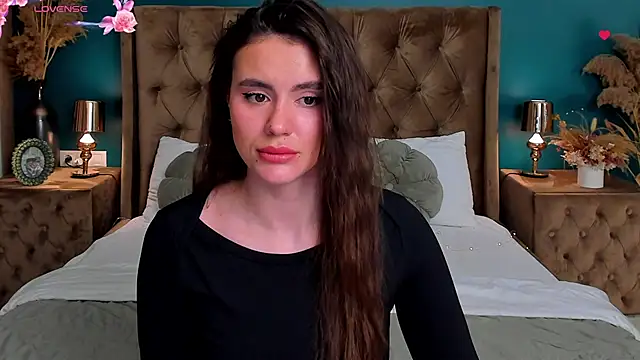 calymoon - CalyMoon's free webcam - UK Sex Cams