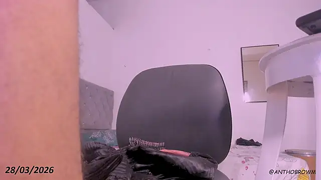 AnthonellaBrowm webcam