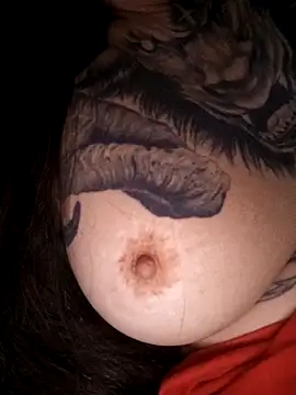 vamporasuccubus19777 live sex cam