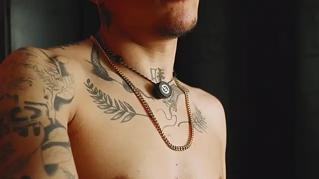 AlphaMasterXxx live sex cam