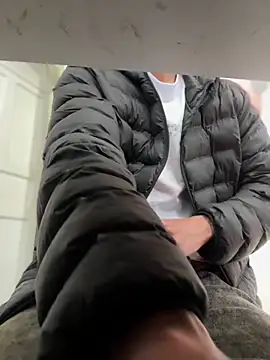 tavohot_ (M young) - Show hard cock for the zipper at office