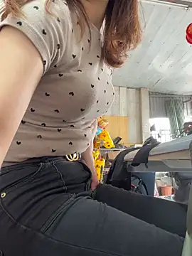 irina_hana - Irina_hana's free webcam - UK Sex Cams