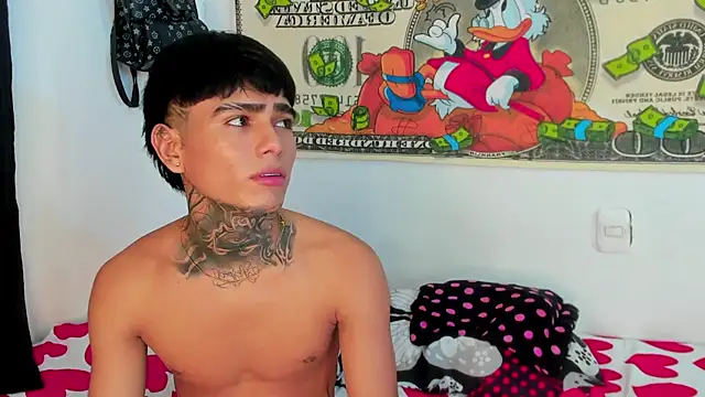 tiffany_and_bryan - Tiffany_and_Bryan's free webcam - UK Sex Cams