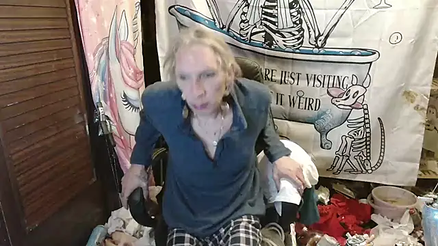 ombeline1 (Ask my age) - wear nnew  hijab 10 min nude fully