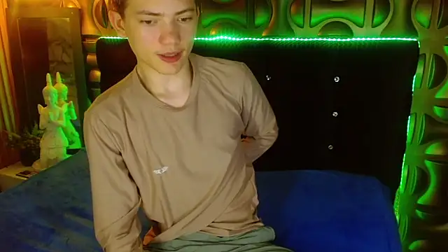 cruz_dante (M twink) - All naked 5 minutes