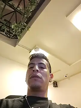 Juann-cock live sex cam