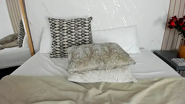 emelyparker (F young) - SPANK MY ASS HARD X 2