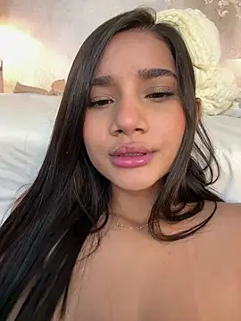 alessiavallmont (F teen) - HUSH on my ass and clit play