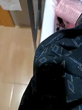 xxxxguruxxxx (Ask my age) - кончу в рот