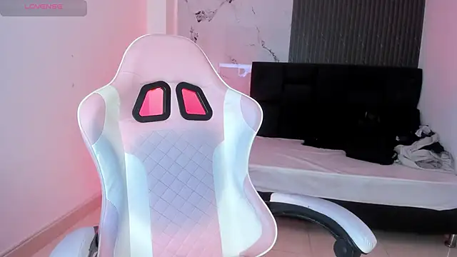 chloesagee (T teen) - Play ass ;)