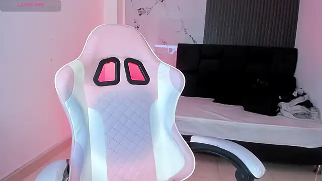 chloesagee (T teen) - Play ass ;)