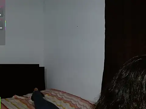 amitlu_ (F young) - naked