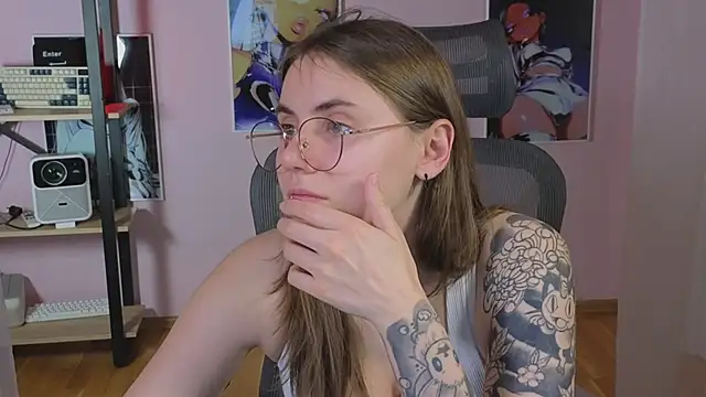 _annastark_ (F young) - flash tits