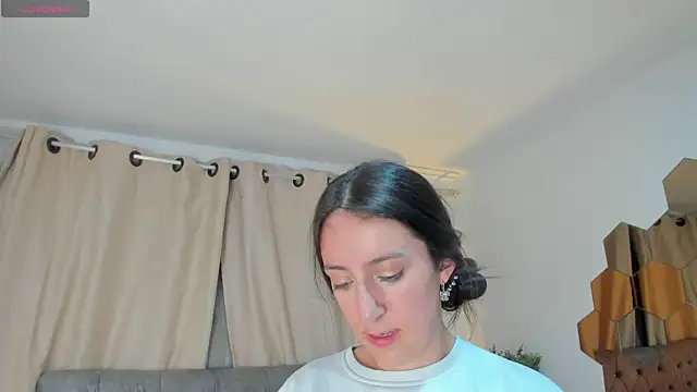 sweet_sammy_ (F young) - Make me cum