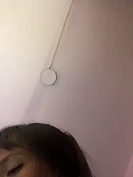 Webcam Model (Michelle_ec) is live