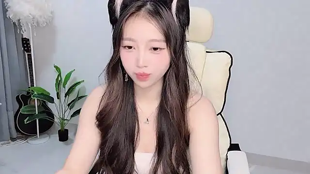 yukiy8877 (F young) - 早安~❤️完成换一套衣服