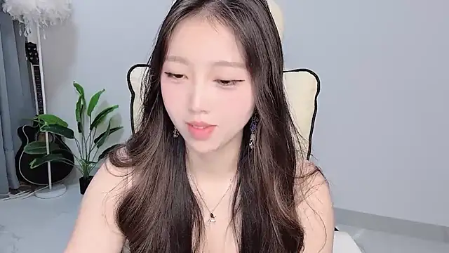 yukiy8877 (F young) - 早安~❤️完成换一套衣服